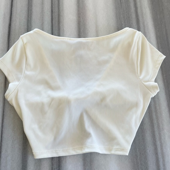 White Twist Front Crop Top S New - Picture 5 of 5